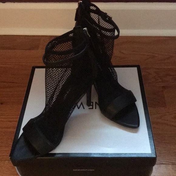 nine west gotbank mesh sandals